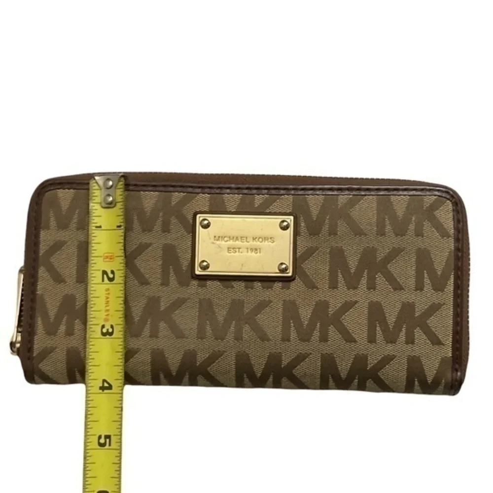 Michael kors signature mk brown and tan clutch zipper wallet